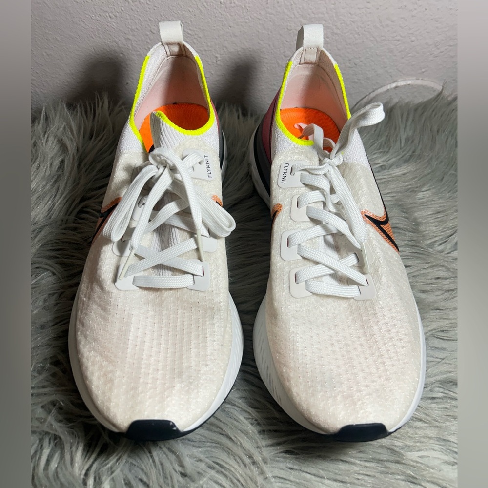 Nike React Infinity Run 'Platinum Tint Pink Blast' White Sneaker Sz 10 - Picture 4 of 11